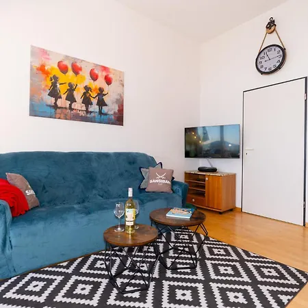 Tonis Bude Appartement *